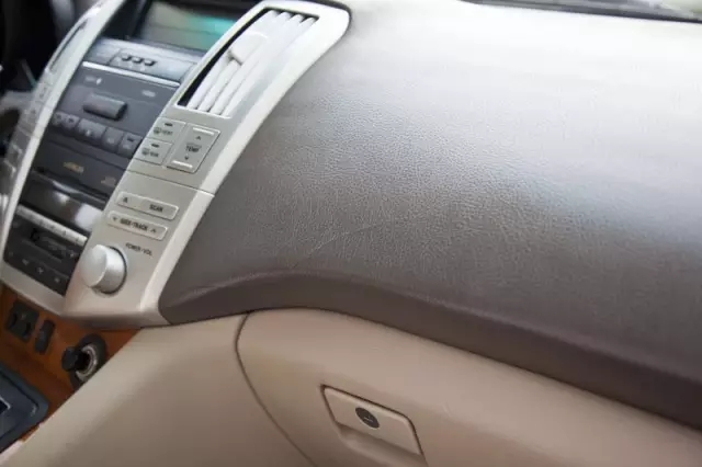 【天嬌用車學(xué)】暴曬后的汽車究竟有多毒？超乎你想象