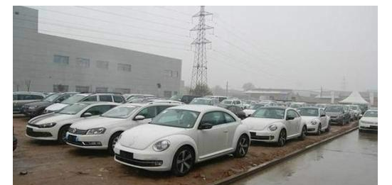 白色的車有這么多缺點(diǎn)！為什么近25%的車主還買它？