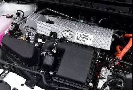 天氣轉(zhuǎn)冷，保養(yǎng)哪些零部件可以預(yù)防愛車生??？